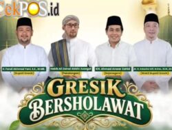 Bupati, Wabup, dan Forkopimda Hadiri Gresik Bersholawat, Ribuan Jamaah Padati Halaman Pemkab
