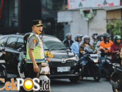 Kapolda Jatim Turun Langsung Pantau Pelayanan Lalu Lintas di Surabaya